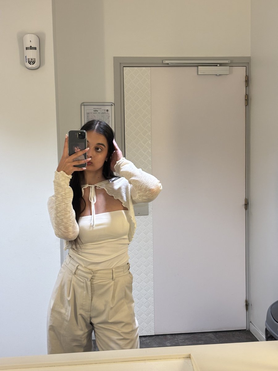 M8 Silis ♡ tweet media