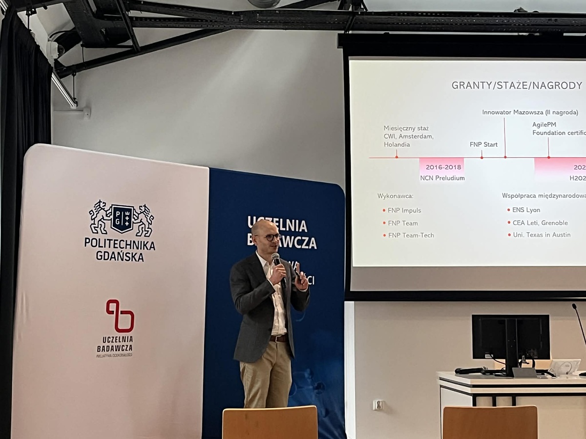 KPK_PL's tweet image. 💥Ekspertka #KPK Kasia Kubica-Oroń poprowadziła na @PolitechnikaGda szkolenie „ERC: strategia na sukces”.

👥 Swoimi doświadczeniami podzielili się laureaci konkursu #ERCStG 2025: dr hab. inż. Anna Siekierka @PWr_Wroclaw oraz dr inż. Wojciech Krauze z @PW_edu