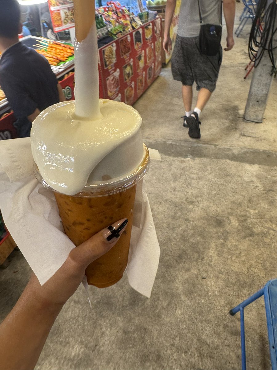 n9loser's tweet photo. best sum tam i ever had bottom market @ terminal 21 isaan baddie has a stand there https://t.co/g4CdZy6YKq