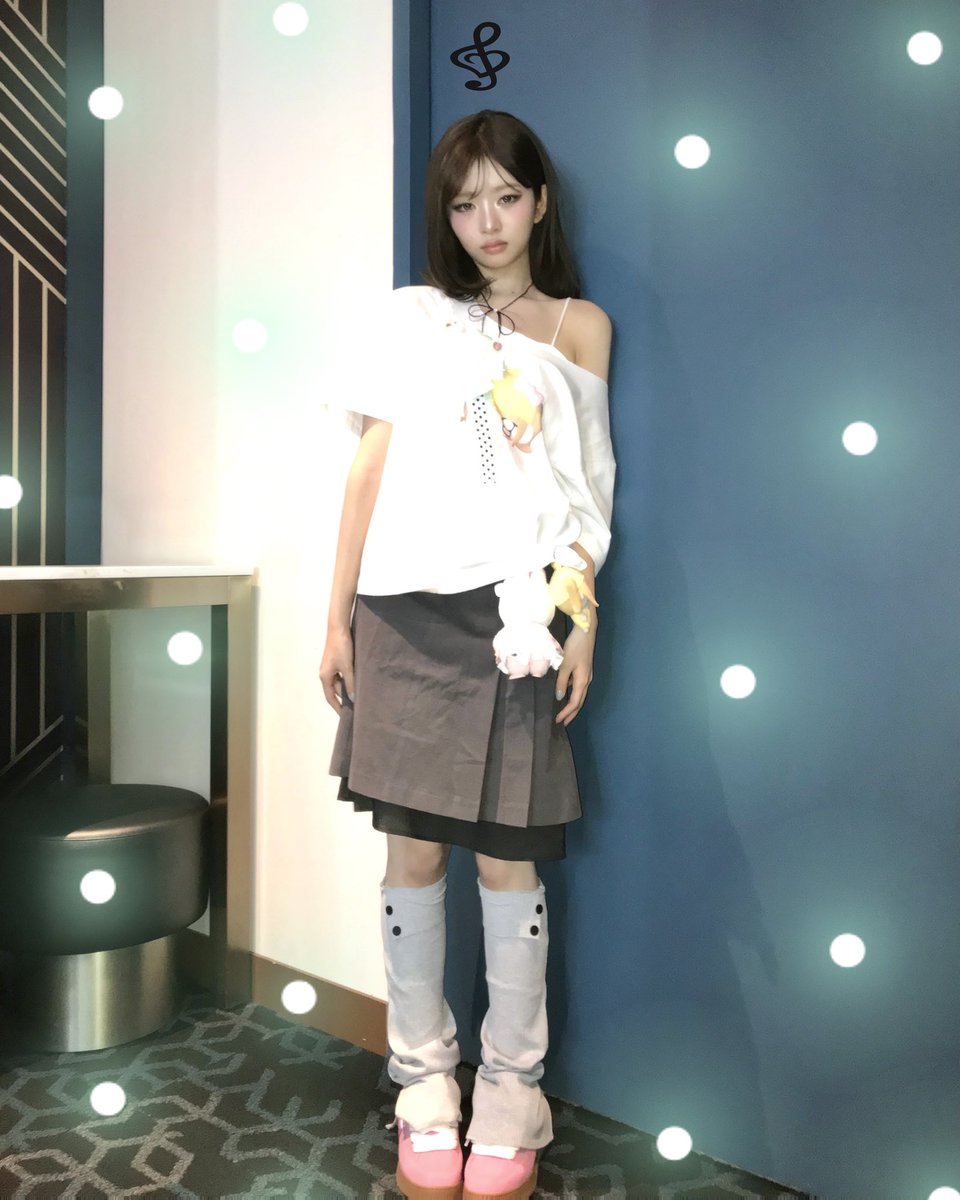 ive pics tweet media