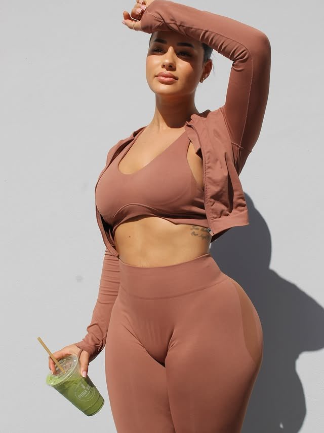 𝐌𝐈𝐒𝐒 𝐌𝐈𝐋𝐅 tweet media