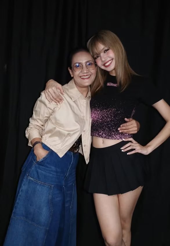 Stan Base tweet media