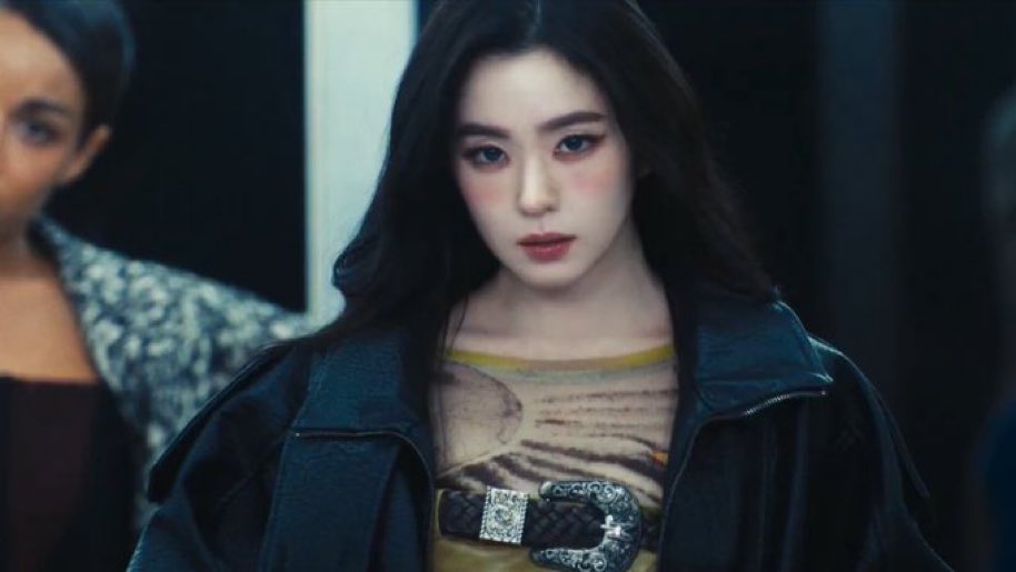 칠떤더 tweet media