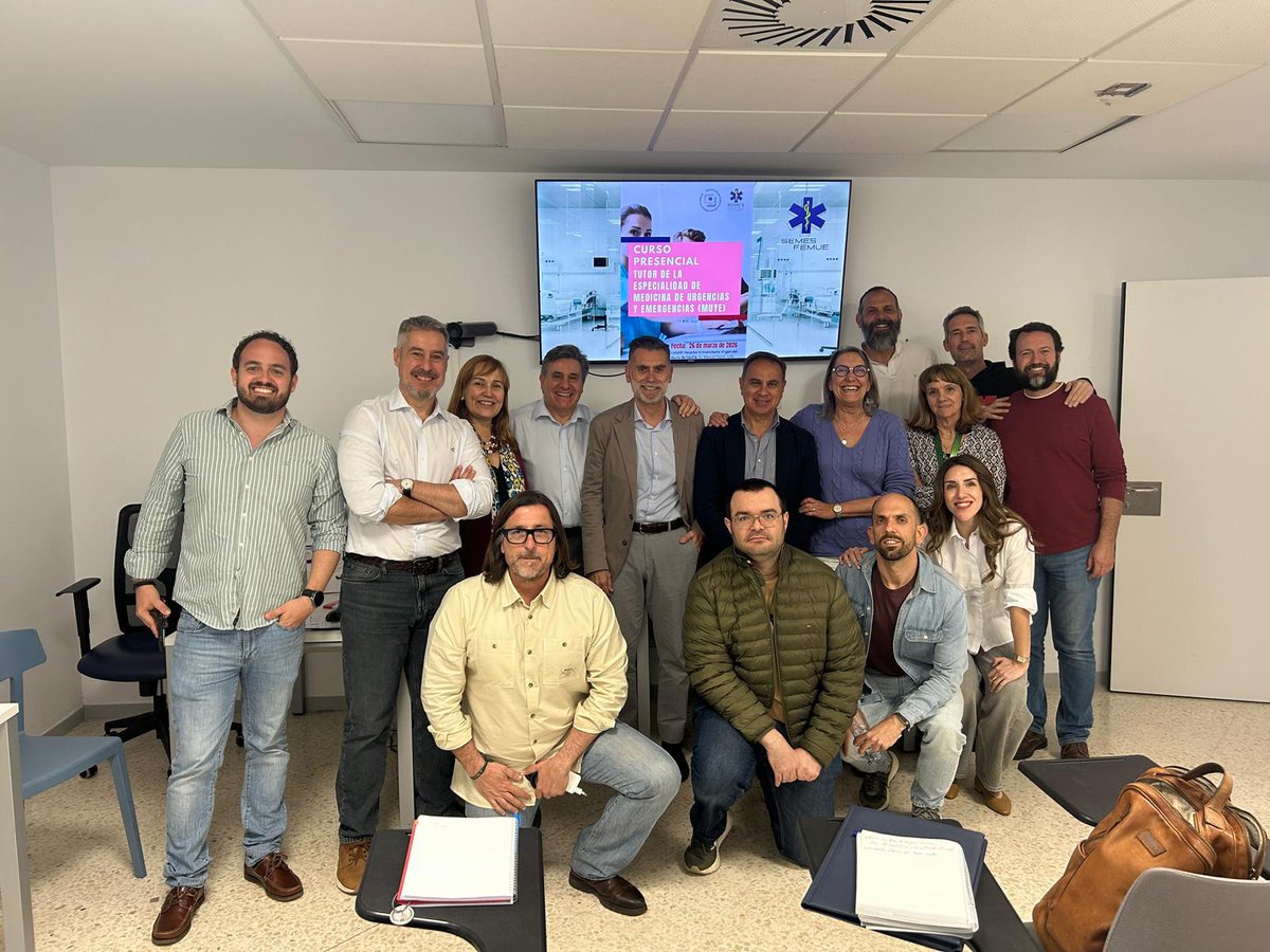 📸 ¡Hoy celebramos en Sevilla el primer curso para formación de Tutotes MUYE!  😄👩‍⚕️  

#SEMES #SEMESAndalucía #TutoresMUYE