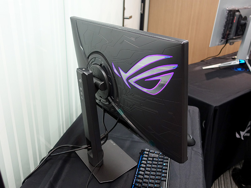 watch_akiba's tweet image. 更新：ASUSの27インチ5Kゲーミングモニター「ROG Strix 5K XG27JCG」が発売、330Hz/WQHDモードも搭載 akiba-pc.watch.impress.co.jp/docs/news/news… #ゲーミングモニター #ROG #ASUS