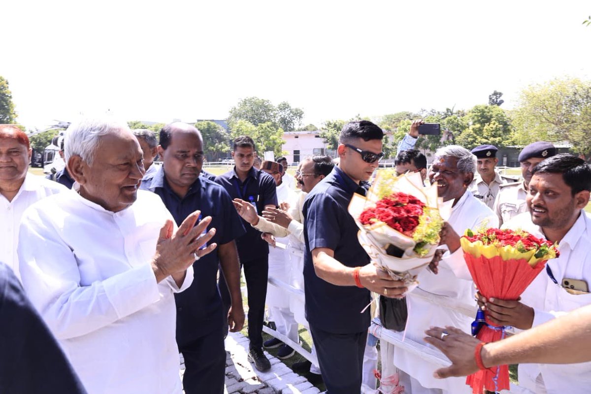 Nitish Kumar tweet media