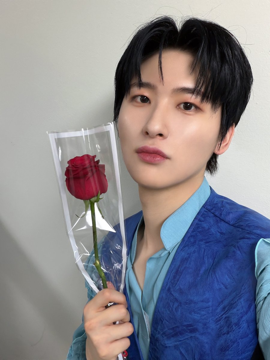 CRAVITY OFFICIAL tweet media