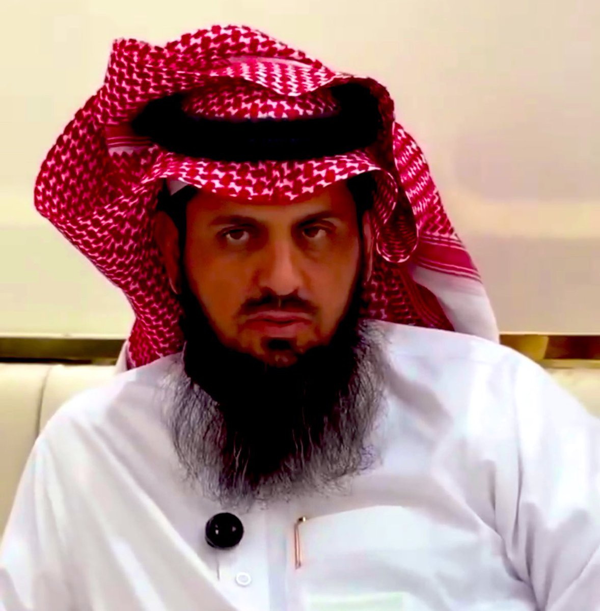 المصطفق tweet media