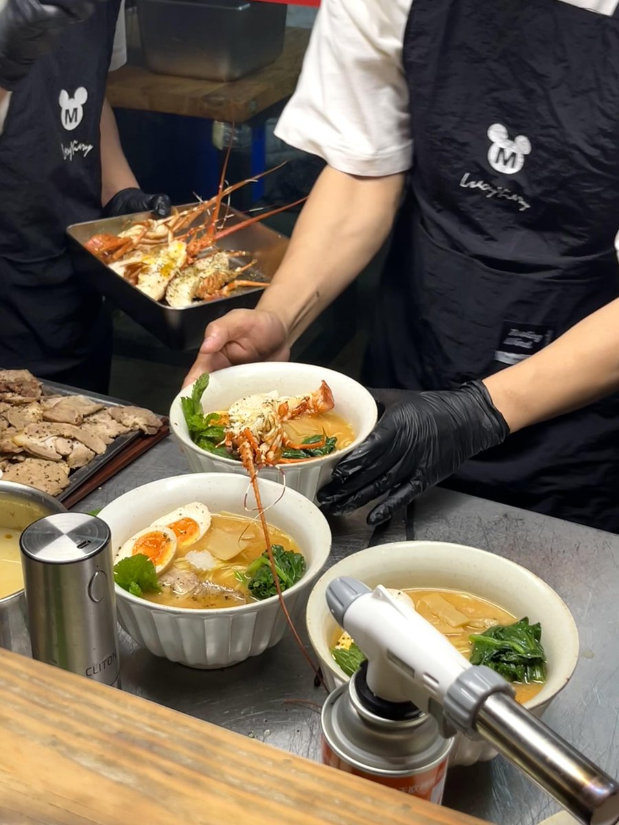 Kelly Kem tweet media