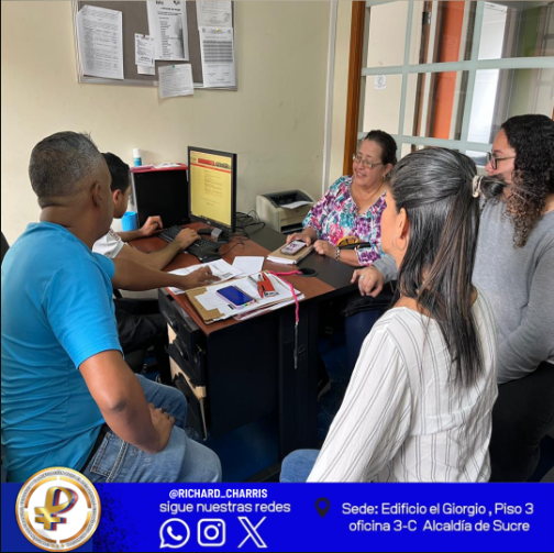 ComFinanzaSucre's tweet photo. 🚀 ¡IMPULSANDO EL MOTOR PRODUCTIVO EN SUCRE! 🇻🇪  🔹 Darwin Rodríguez (Sector Julián Blanco): Asesoría en inscripción IVSS y chequeo técnico ante el INCES. 📑✅ 🔹 Sra. Ana Coello (El Llanito): Formalización de su marca de vinos artesanales "Danny Aldana" ante el SENIAT. 🍷🍇 https://t.co/RvWvu3BeIP