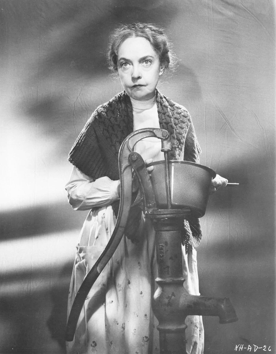 Molly McNair tweet media