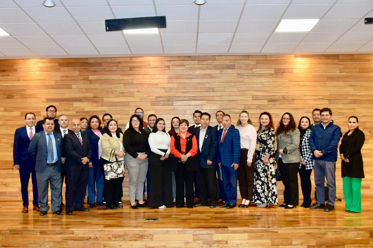 ContraloriaGEM's tweet image. #ElPoderDeServir 🤝
Reconocemos la destacada participación de los Órganos Internos de Control de los Organismos Auxiliares que formaron parte de este encuentro.

Su compromiso, profesionalismo y vocación de servicio son pieza clave para fortalecer la coordinación institucional.