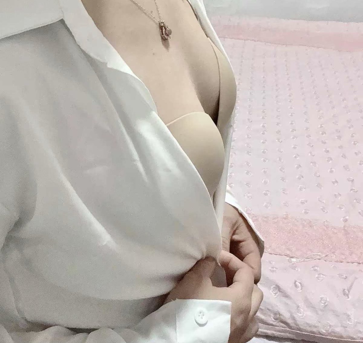 maningolfer's tweet photo. 1：自愿丧志
2：无脑自毁
3：释放快感
4：上供犯贱  
现实里越是正经，越控制不住想来这里主动自毁犯贱，把自己的贱样上供，感受彻底释放的快感～欢迎真实投稿！  #自毁 #社死 #母驴 #母猪 #废物 #傻逼 #阿黑颜
@DDDDBBHHH
 @wqganenshi_ https://t.co/jOm7IyxIe1