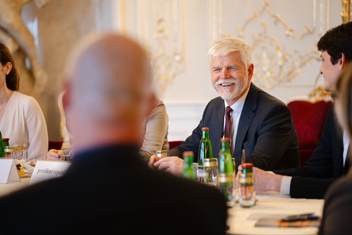 Petr Pavel tweet media