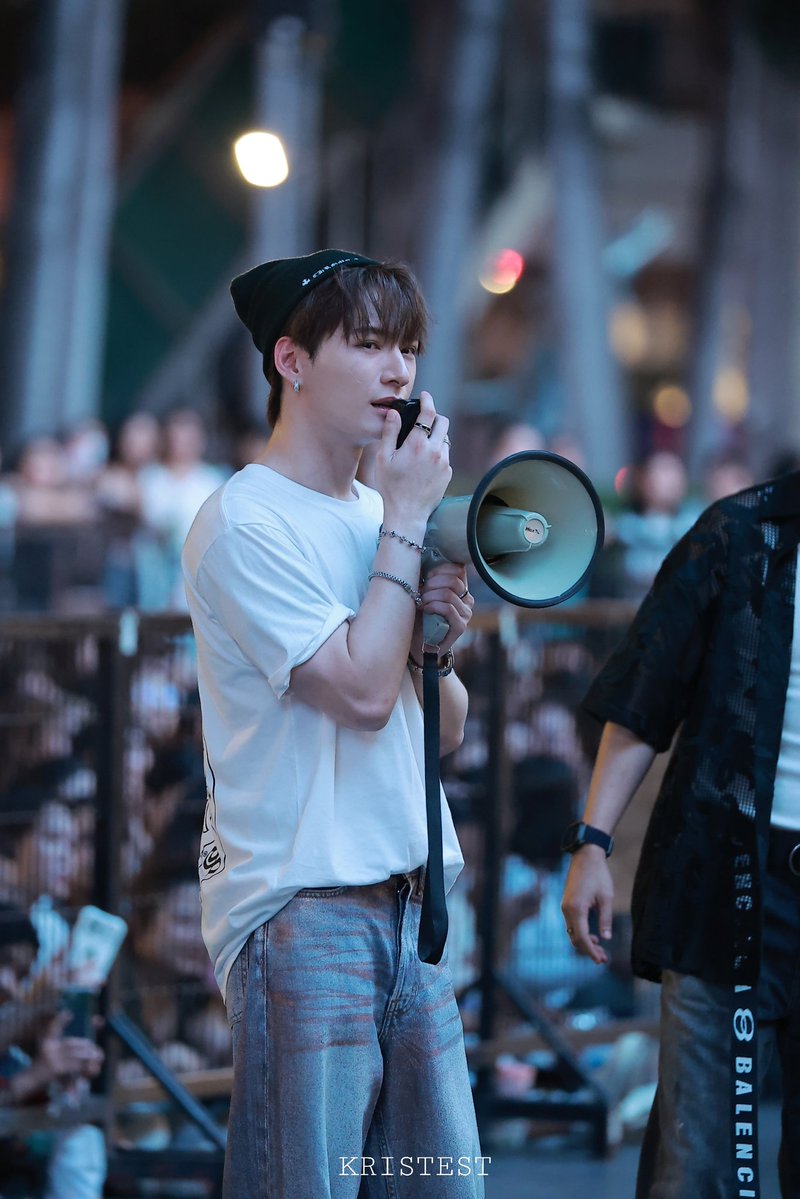 Krist Fanclub tweet media