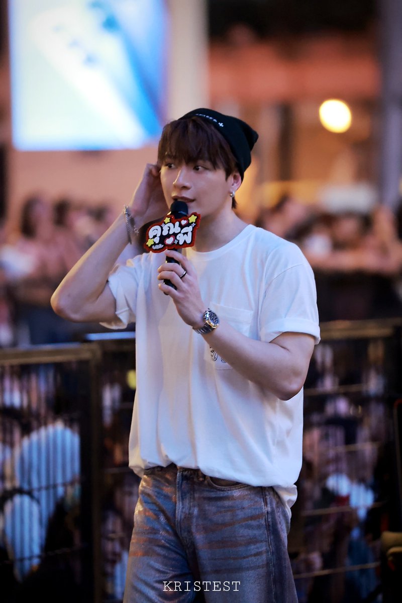 Krist Fanclub tweet media