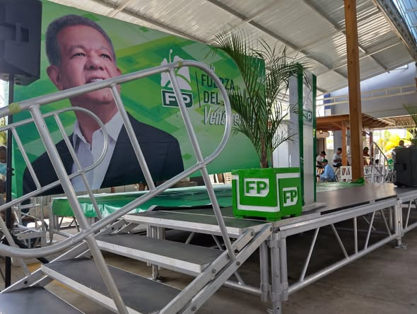 JJESCOBAR72's tweet photo. Todo listo para recibir al próximo al Dr. @LeonelFernandez, desde #Fogata, #Tenares
📷Transmisión en vivo: 1:30 PM
¡El pueblo se levanta, la esperanza crece y el camino hacia el 2028 se fortalece!
#LeonelFernández #FuerzaDelPueblo #SeguimosCreciendo
@FPcomunica https://t.co/HufqbolKe6