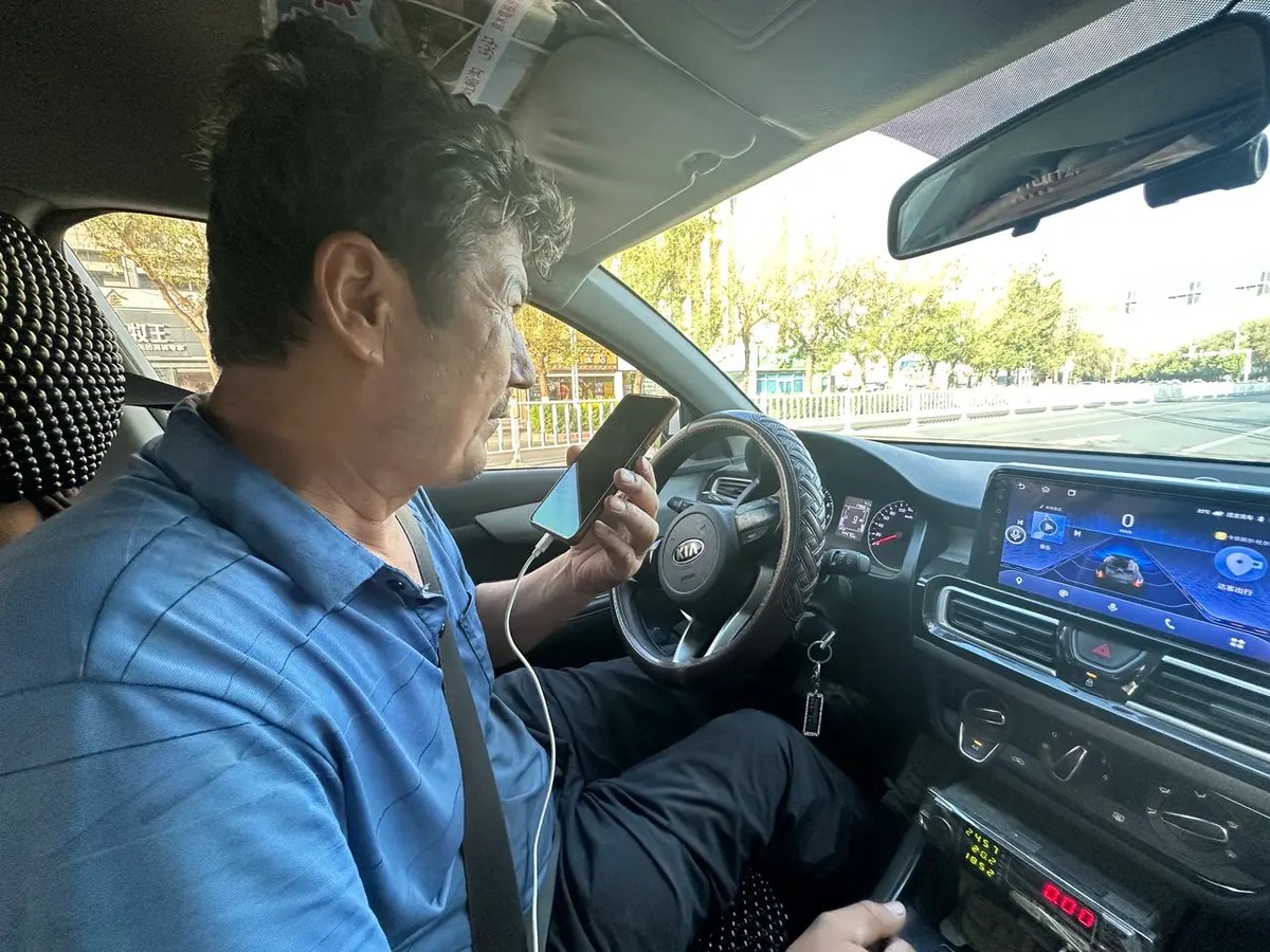 luis martinez tweet media