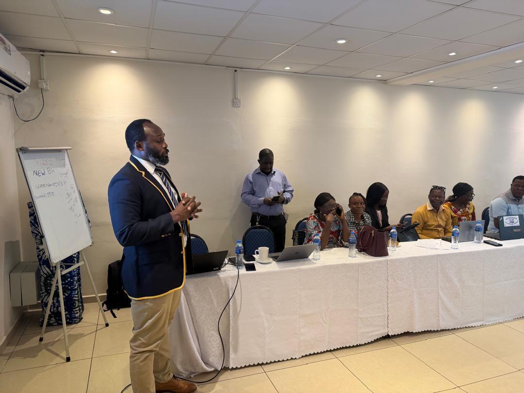 EPIMohSL's tweet photo. On 25 March 2026, EPI (MoH) and Last Mile Health held a stakeholder workshop in Freetown to review the CHW Malaria Vaccine Curriculum—strengthening community health capacity for effective vaccine rollout.

#EPI #MalariaVaccine #CommunityHealth #SierraLeone https://t.co/P3qWhJn1os