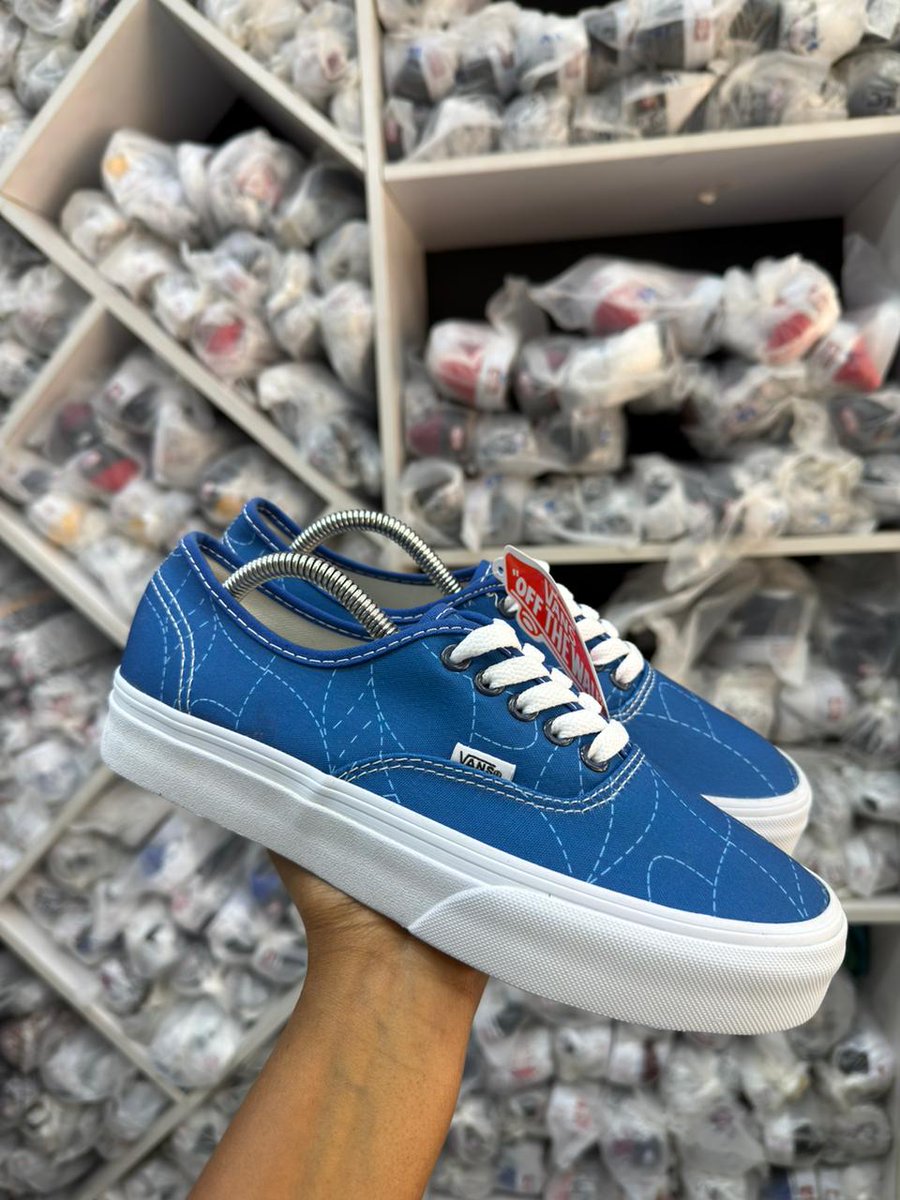 Perceptive2543's tweet photo. Wonders vans at a good price 🥳 https://t.co/6xizd5vqe2