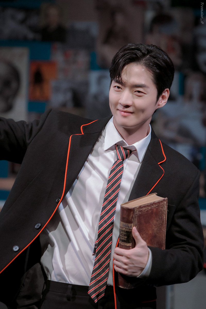 𝑺𝑻𝑨𝑹✨ tweet media