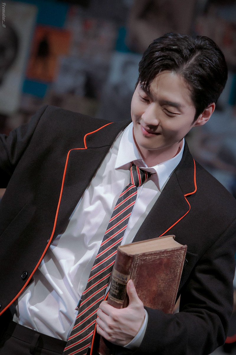 𝑺𝑻𝑨𝑹✨ tweet media