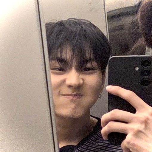 maxine 𓆩♡𓆪 tweet media