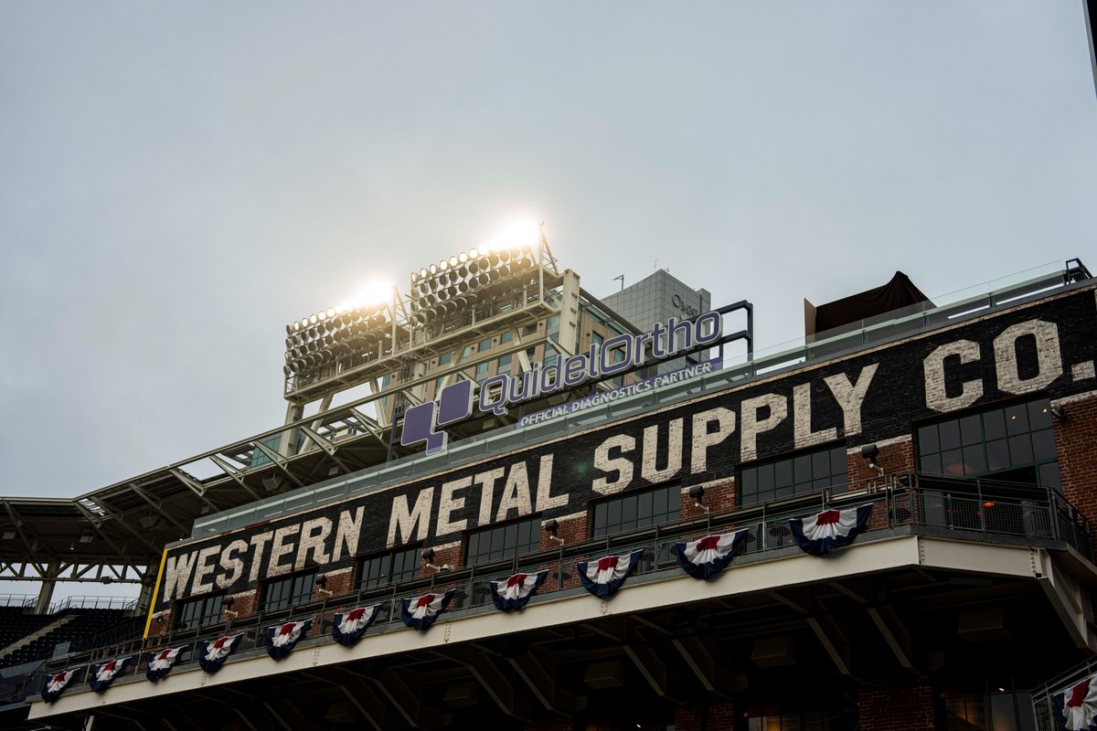 Petco Park tweet media