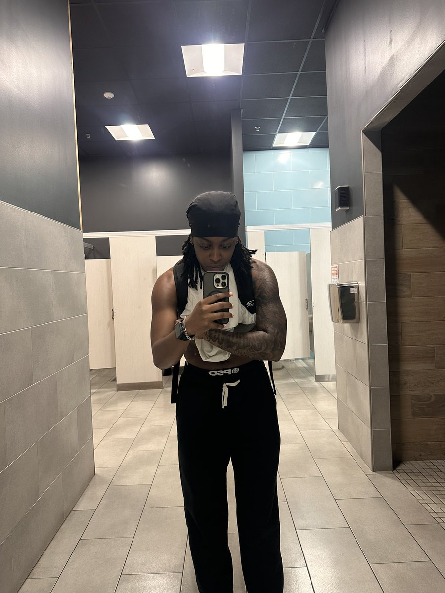 head dyke in charge tweet media