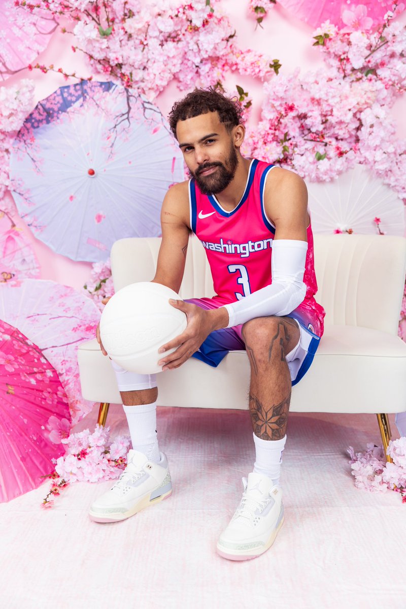 Trae Young tweet media