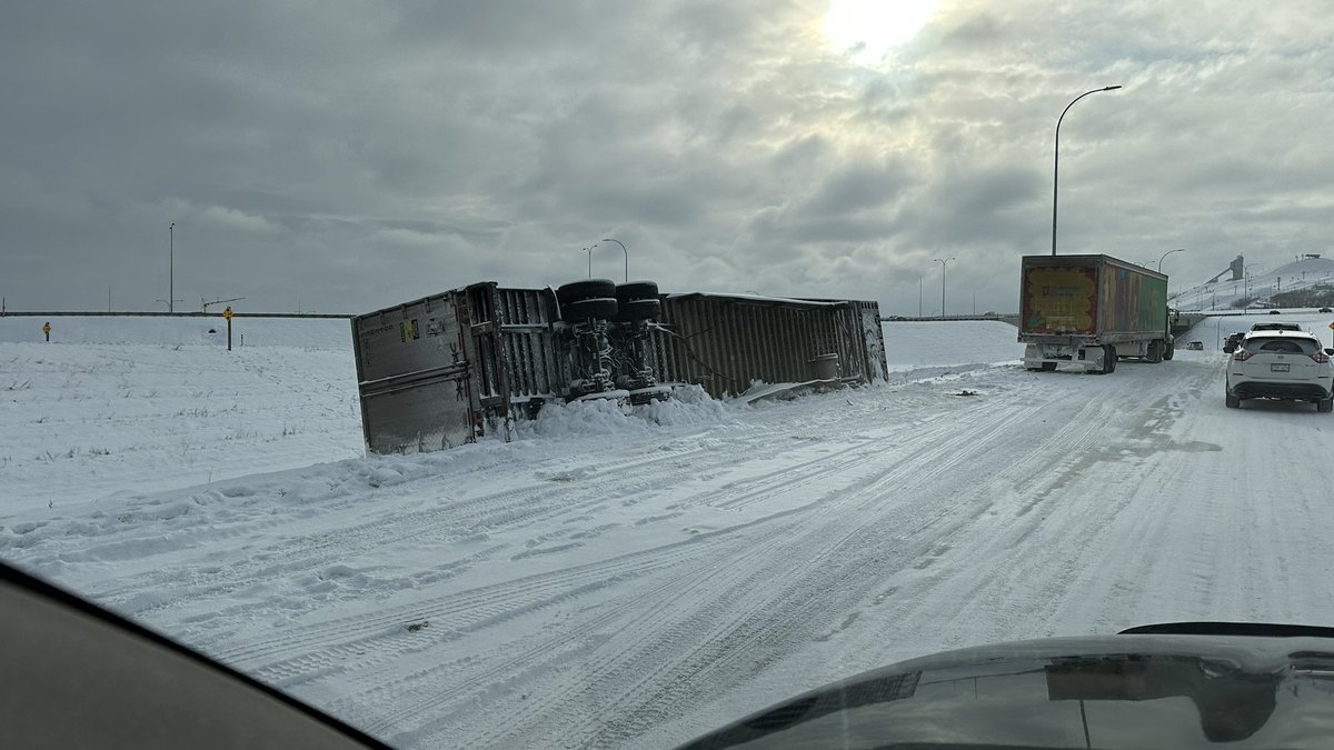 Michael Thomlinson tweet media