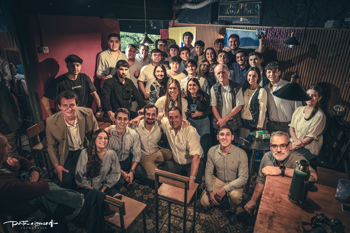 ADELANTE PAIS tweet media