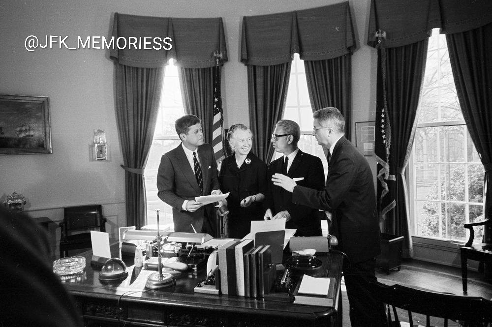 ᶠᵃⁿˢ JFK MEMORIES tweet media