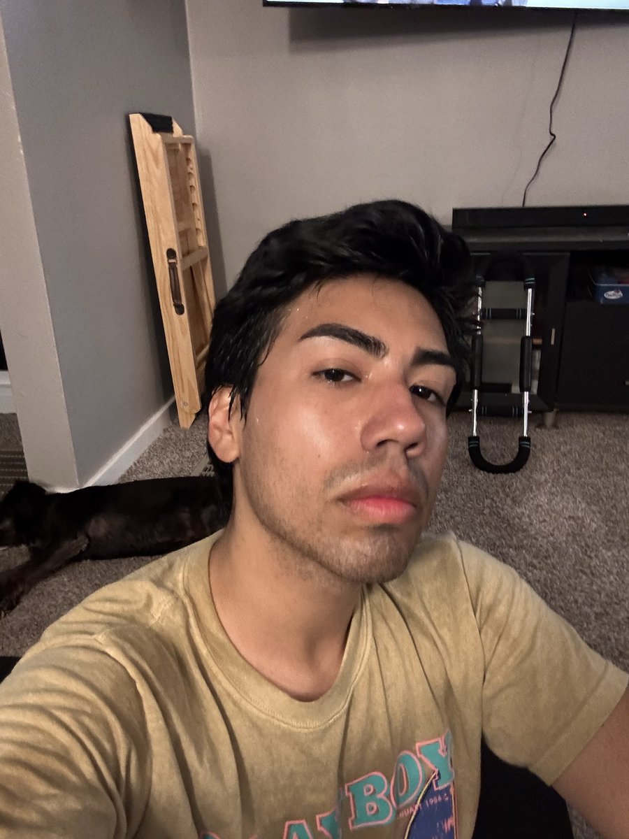 urdadsbaee's tweet photo. Bet you want to drink my sweat fucking loser https://t.co/eCJzGDsF4o