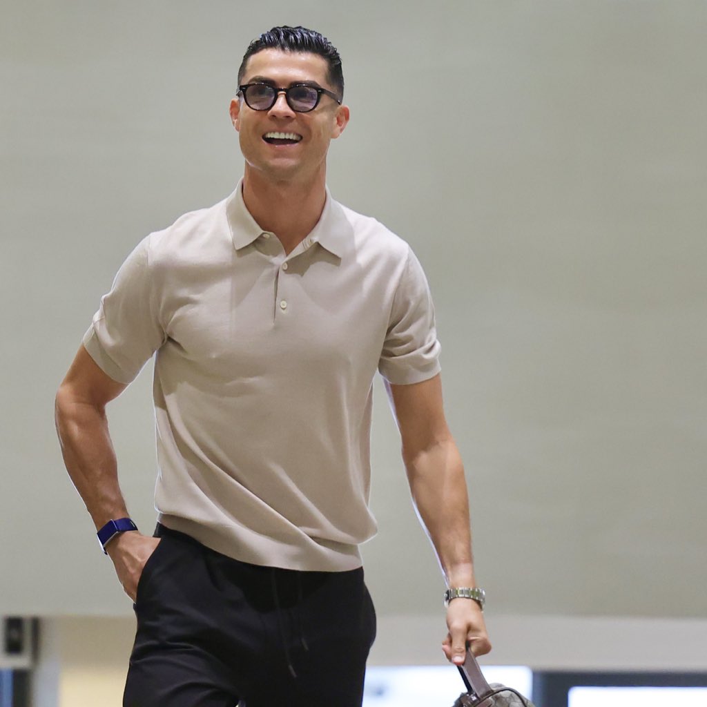 أوغست tweet media