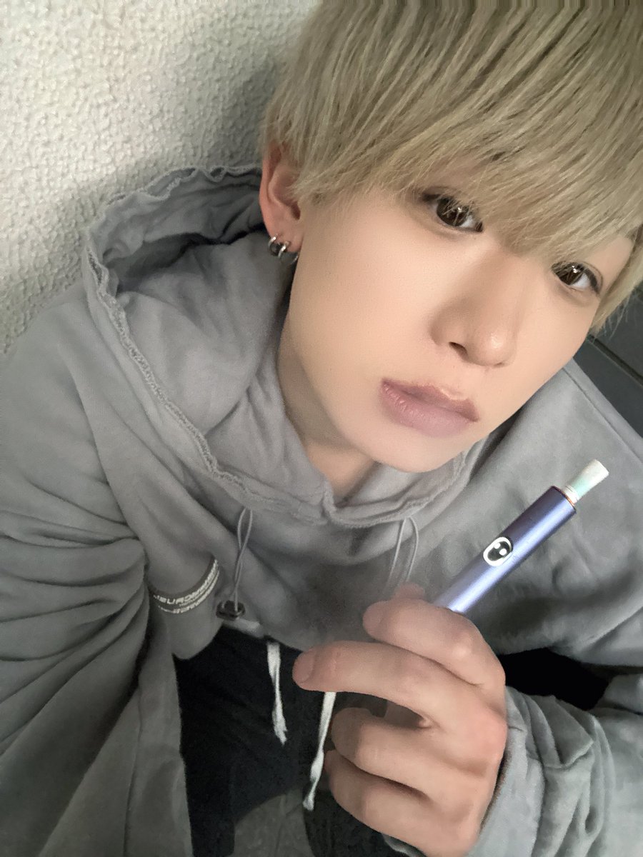 しんば りく tweet media