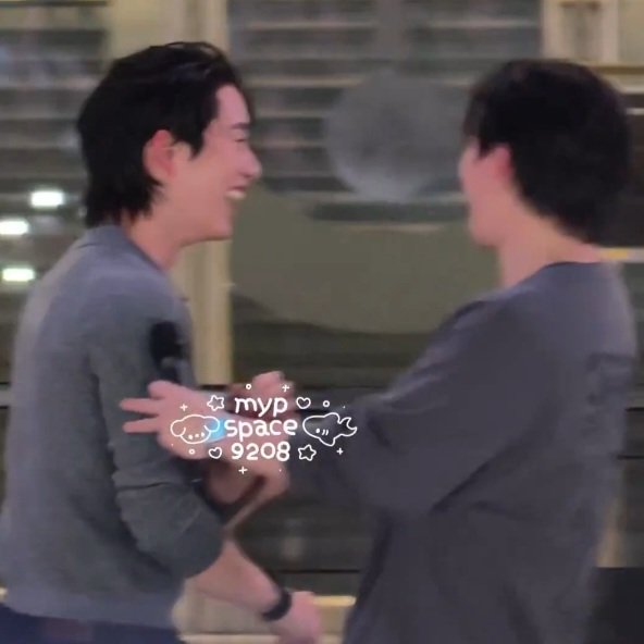 honeywater 🌼 tweet media