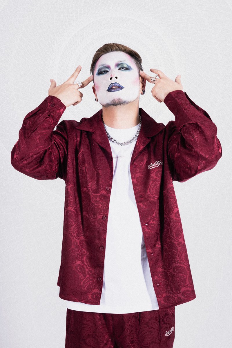 danchonogod's tweet photo. 色々な写真があるので一旦整理します。

1枚目:NoGoDの団長
2枚目:Alternation of GenerationsのDANCHO
3枚目:団長×広末慧の団長
4枚目:普段の濱守康太郎

です。
これが基本です。 https://t.co/NNGvTJTalF