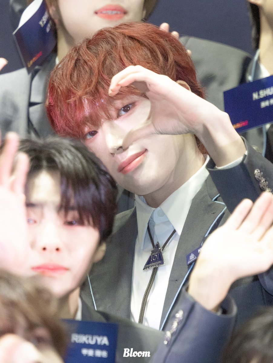 𝐁𝐥𝐨𝐨𝐦 tweet media