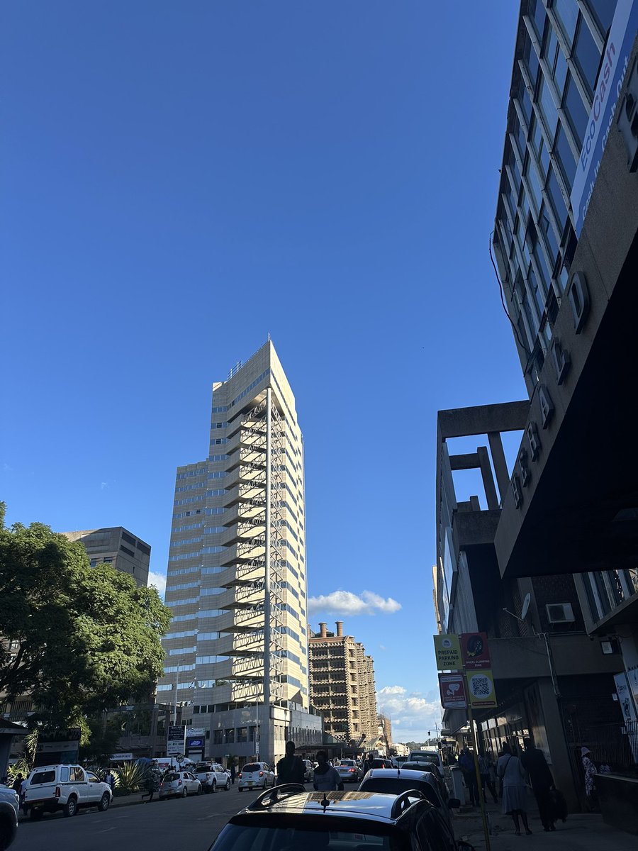 wallyjay7's tweet photo. Harare is low-key peng, yeah? https://t.co/g7qCuzywzd