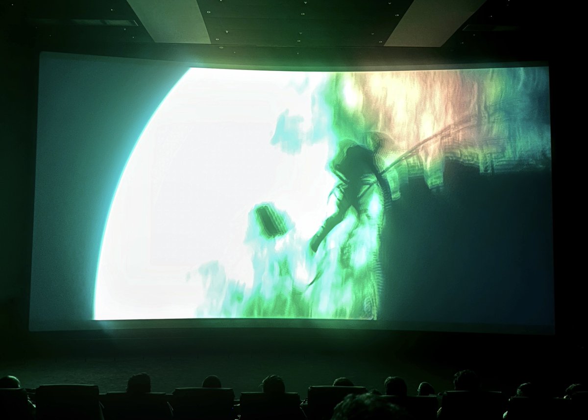 చరిత్ 🀄️ tweet media