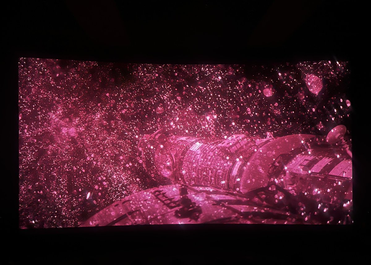 చరిత్ 🀄️ tweet media