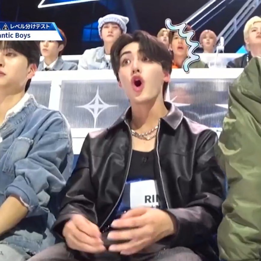 ⋆𝄞⋆ tweet media