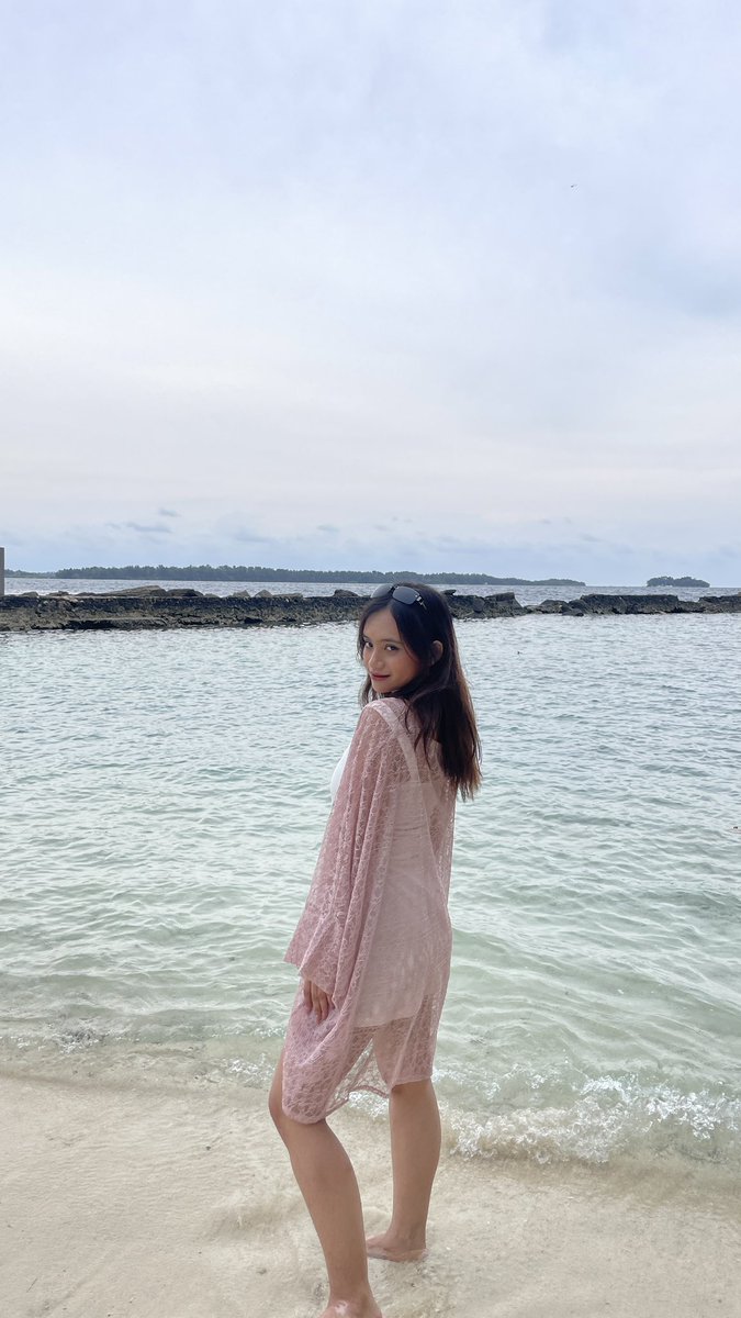 liza tweet media