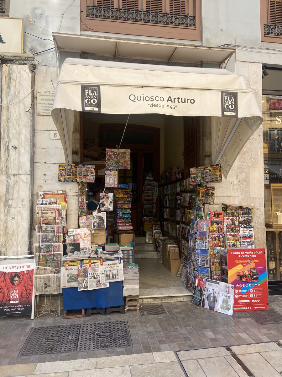 LΛΖΛЯUS tweet media