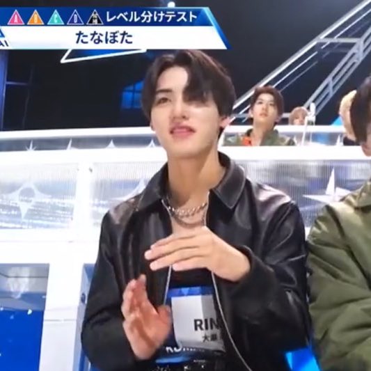 ⋆𝄞⋆ tweet media