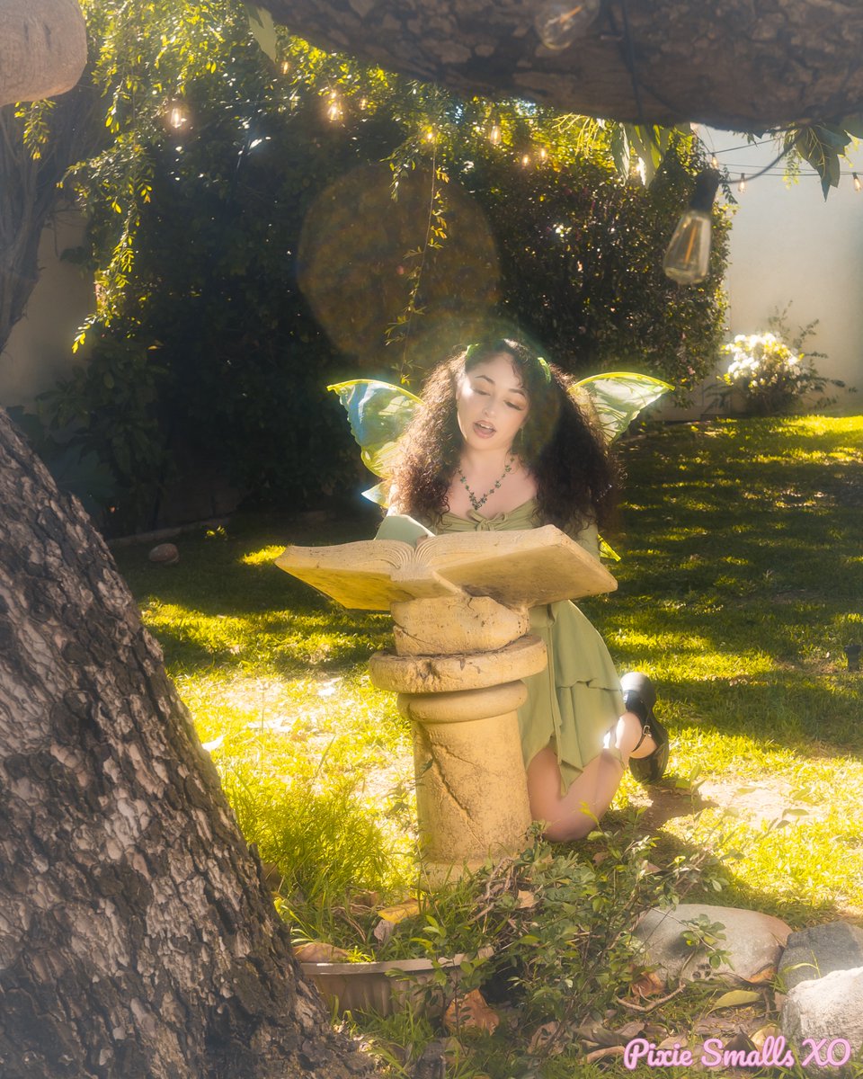 PixieSmallsXO's tweet photo. new spring fairy solo out now 🧚🏼‍♀️ https://t.co/5yVr4kvBif