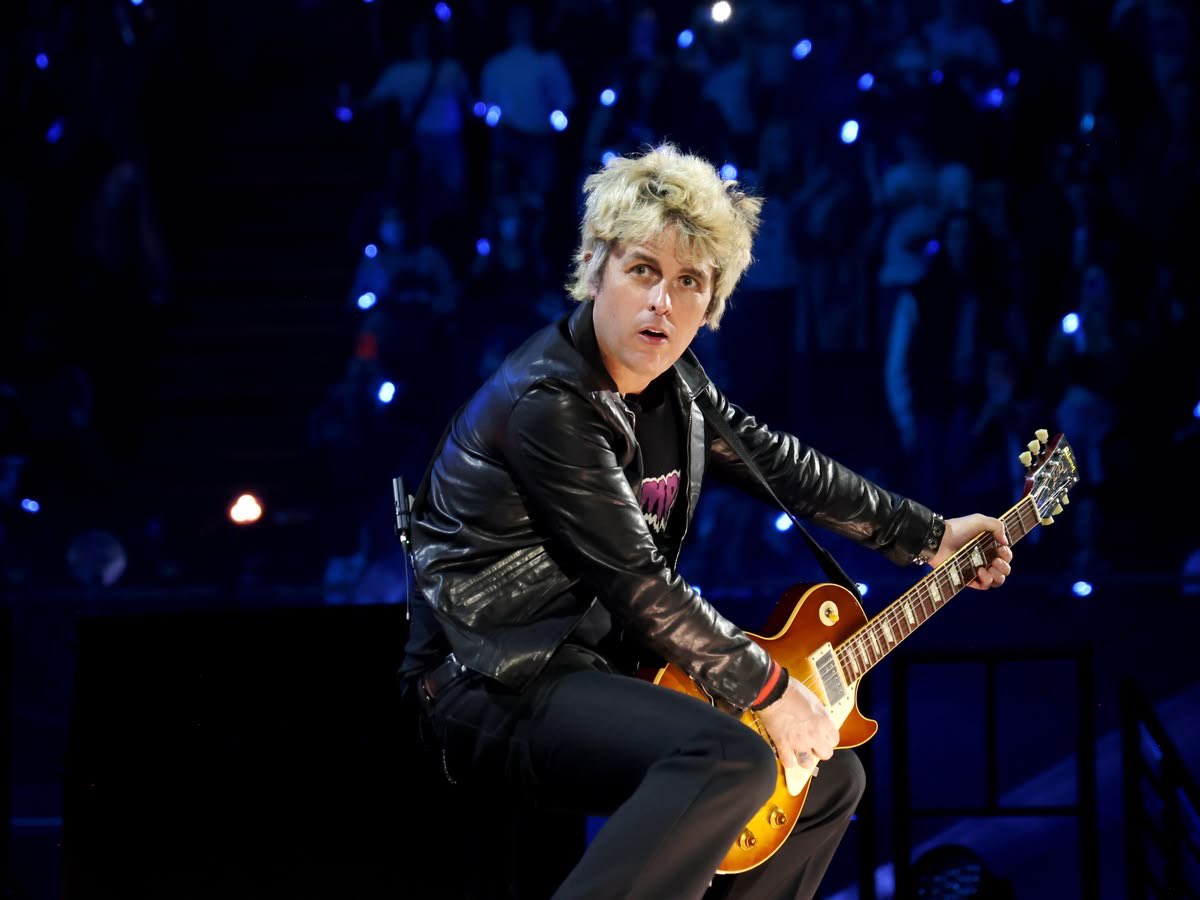 Billie Joe Armstrong Daily tweet media