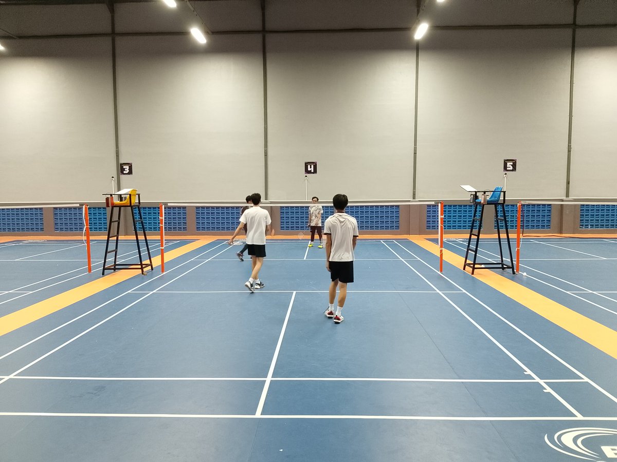 dinudindindin's tweet photo. rutinitas coach naga hitam https://t.co/ANFiO3j9Zn