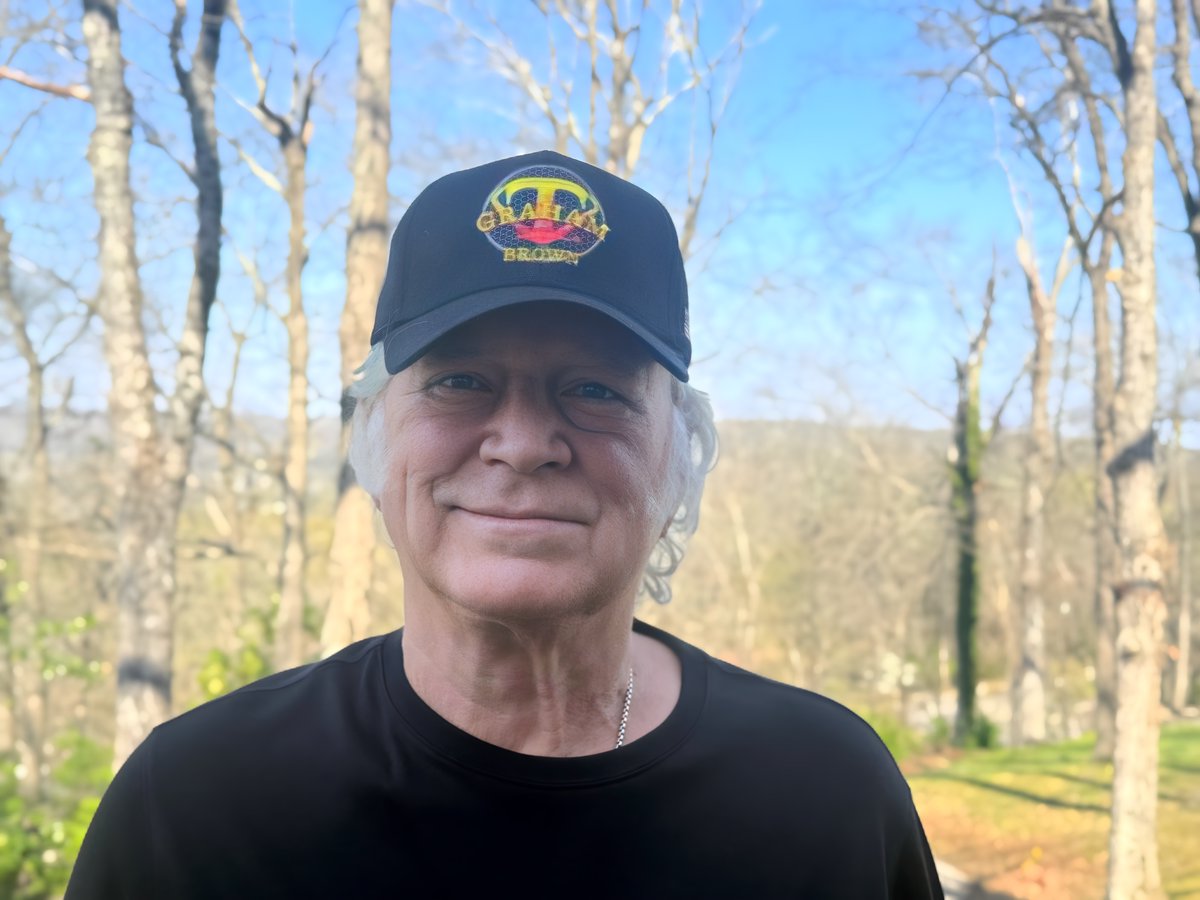 TGrahamBrown's tweet image. It's National Hat Day, Ronnie Milsap and I are sportin' the latest TGB cap. If you need a new snappy cap for this Spring and Summer check these out. 

Go to: tgrahambrown.com/shop-2/

 #NationalHatDay #TGBApparel #SpringStyle #SummerFashion #CapStyle #HatLovers #OutdoorFashion